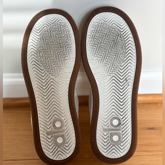 Alo Recovery Mode Sneaker in White - Picture 6 of 12